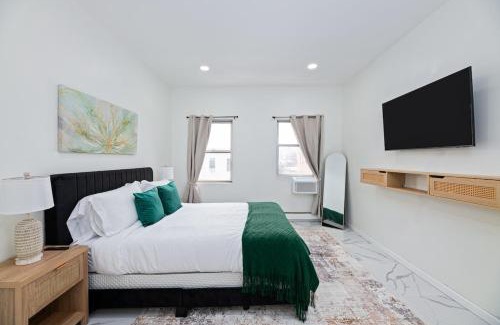 Union City Apartamento | Sage Stay- Modern 2BR Apartment - Sleeps 6 - 25 Min to NYC