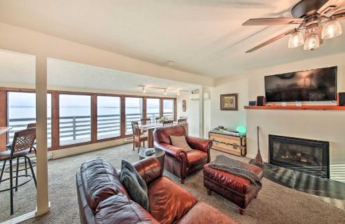 Sandpoint Casa | Sagle Lakefront Escape Private Beach Access!