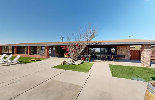 Desert Hot Springs Casa | Saguaro Gardens Desert Retreat