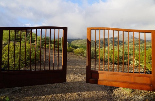 Tucson Casa | ¡Vistas panorámicas de la ciudad que te dejarán boquiabierto!