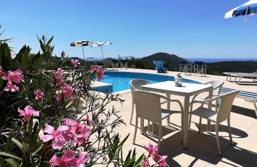 Itri Villa | Saha tourist accommodation among olive trees and sea view