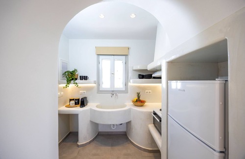 Kastraki Casa | Sahara Apartments - King Suite with Sea view