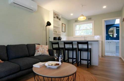 Anna Bay Villa | Sahara Trails Cabin 1 WiFi Air Conditioning Horse Riding and much more