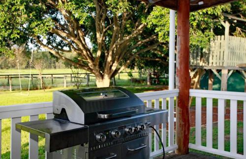 Anna Bay Casa | Sahara Trails House WiFi Air Conditioning Horse Riding and much more