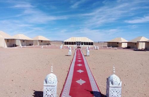 Merzouga Otro | SAHARA WAVES CAMP