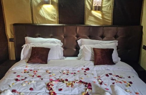 Lac Yasmins Otro | Saharasandluxurycamp