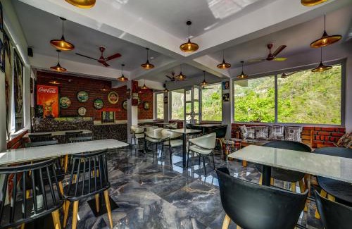 Bullawala Hotel | Sahastradhara RiverResort