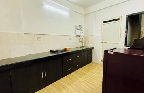 Ujjain Apartamento | Saifuddin & Sons Modern Heaven