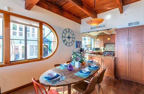 Mission Beach Casa | Sail Bay Sanctuary with Waterfront Patio & Sunset Views - Bayside Breeze