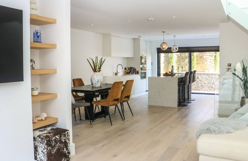 Dawlish Cabaña | SAIL LOFT, family friendly, country holiday cottage in Dawlish