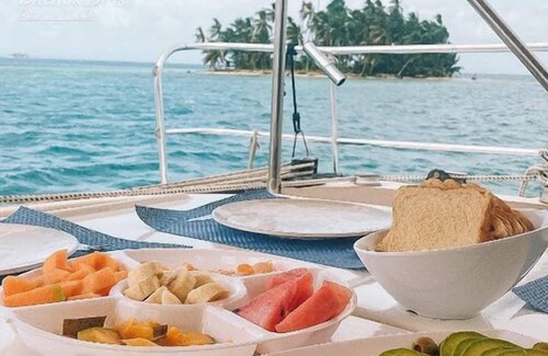 Carti Tupile Alquiler De Eote | Sail San Blas on a Private Crewed All-Inclusive Catamaran