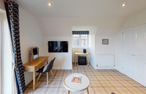 Filey Casa | Sailaway Cottage at The Bay Filey with resort pool and gym