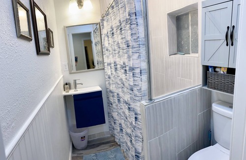 Jefferson Casa | Sailboat Suite at Woodlawn Lake