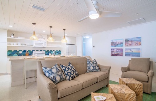 Whitney Beach Cabaña | Sailfish Gulf Suites #3, Modern Amenities, Steps to the Beach
