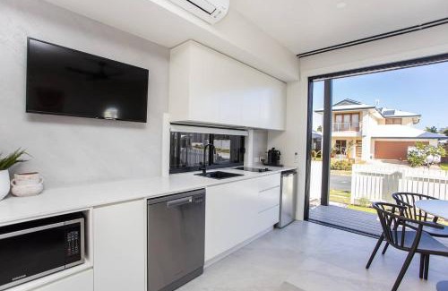 Kingscliff Apartamento | Sailfish Studio - Beachside Private Access Granny Flat by uHoliday