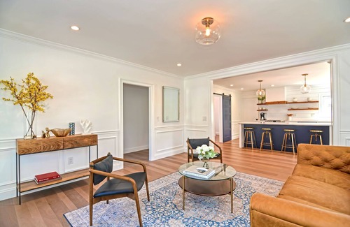 Mystic Casa | SailHouse Downtown Mystic Lux 2BR Family Getaway 3 Min Walk