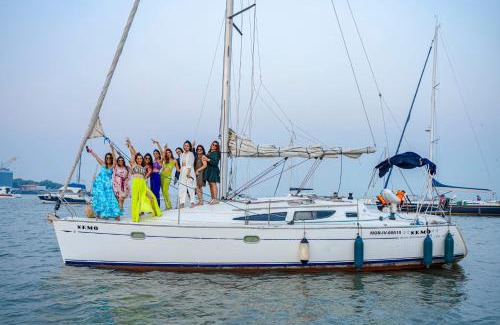 Wellington Pier Alquiler De Eote | Sailing on Luxury Yacht