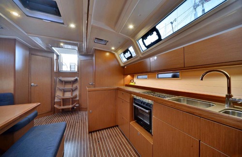 Varna Alquiler De Eote | Sailing Yacht Queen Eliza