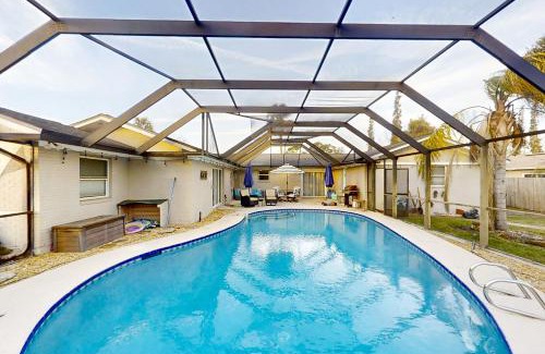 Dolphin's Cove Casa | Sails Away
