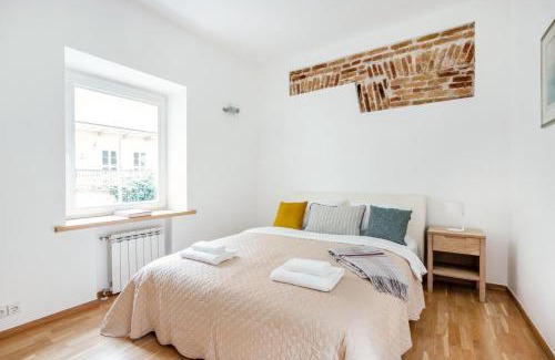 Old Town Apartamento | Saint John Two Bedroom Cottage by Reside Baltic