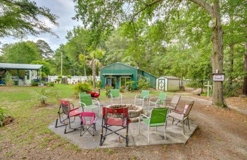 Saint Matthews Apartamento | Saint Matthews Outlaw Gameroom with Fire Pit!
