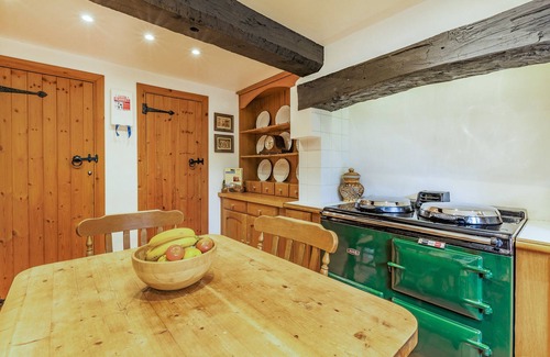 Old Cleeve Cabaña | SAINT PANCRAS CHAPEL, pet friendly, with open fire in Williton
