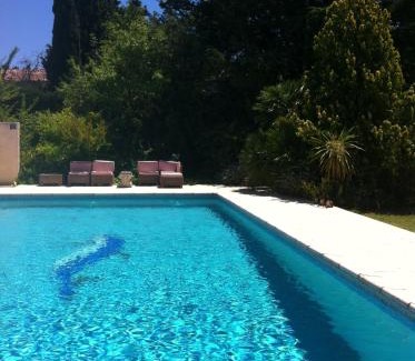 Meze Casa | Saint Paul le Marseillais Gites