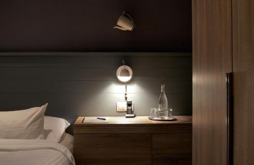 Wieden Hotel | Saint SHERMIN bed breakfast & champagne