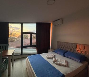 Rade Hotel | Saint Tropez Durres
