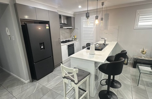 Marsden Park Casa | SairParadise luxuries and affordable stay for all family, groups and couples .