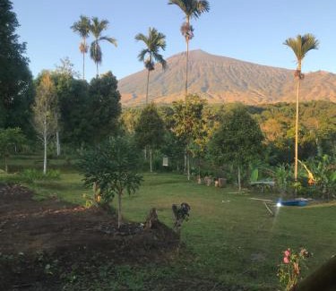 Bayan Otro | Sajang Valley Estate