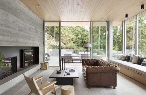 Madeira Park Casa | Sakinaw Lake Architectural Midcentury Modern Lakehouse