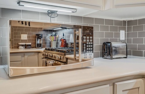 Southeast Colorado Springs Casa | Sakura Springs