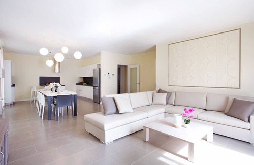 Tremezzina Apartamento | Exclusiva propiedad del lago de Como con espectaculares vistas con piscina, sauna, jacuzzi