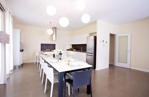 Tremezzina Apartamento | Exclusiva propiedad del lago de Como con espectaculares vistas con piscina, sauna, jacuzzi