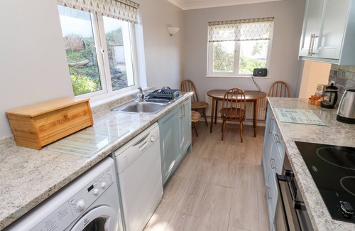 Praa Sands Casa | SALAKEE, pet friendly, character holiday cottage in Praa Sands