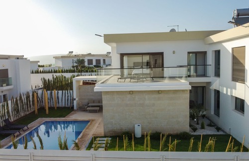 Tamrhakht Villa | Salam Taghazout - luxury-Villa-De Lujo-Baño para personas con movilidad reduc...