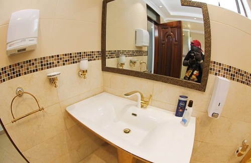 Manyimbo Hotel | Salama Bling Beach Resort