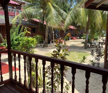 Tioman Island Chalet De Esquí | SALANG SAYANG RESORT PULAU TIOMAN