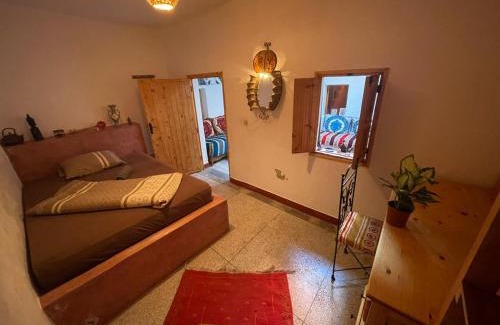 Sidi Ifni Casa | SALAS waveclimbing company