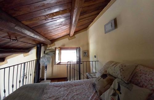 Montelirossi Apartamento | Charming 2 Double Bed Apartment in Spoleto