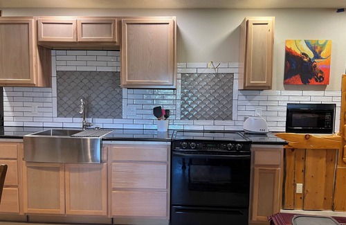 Rexburg Casa | Salem Pines lost Moose lodge Charming 3-bedroom house with AC, WiFi in Rexburg