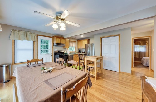 Paddock Lake Cabaña | Salem Vacation Home w/ Dock: Steps to Paddock Lake