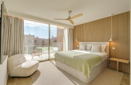 Salgados Villa | Salgados Premium Beach Villa by DA'Home