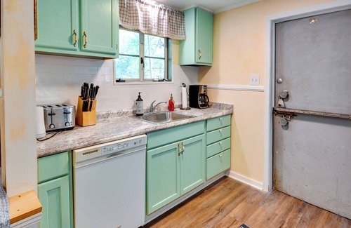 Salisbury Cabaña | Salisbury Cottage ~ 7 Mi to High Rock Lake!