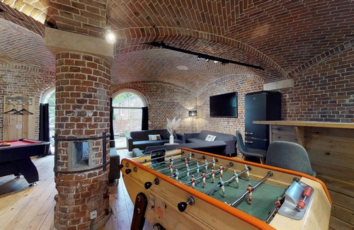 Talmas Casa | Salle de Jeux Dans un Écurie