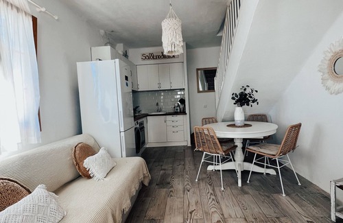 Fornells Casa | SALLUMDESFAR - Bonito Apartamento duplex.