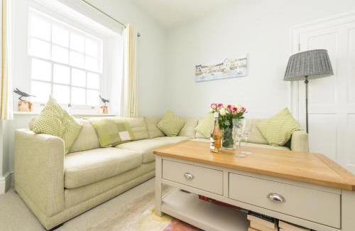 Mylor Churchtown Casa | Sally Port Cottage