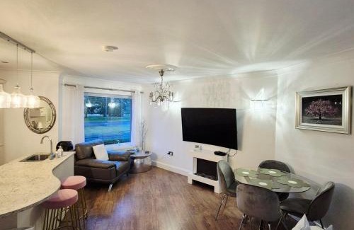 Coleraine Apartamento | Sally's at Number 73 with Private Sauna