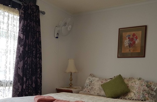 Kingscote Apartamento | Sally's Kingscote Retreat 1- From $75/nite for 5 people